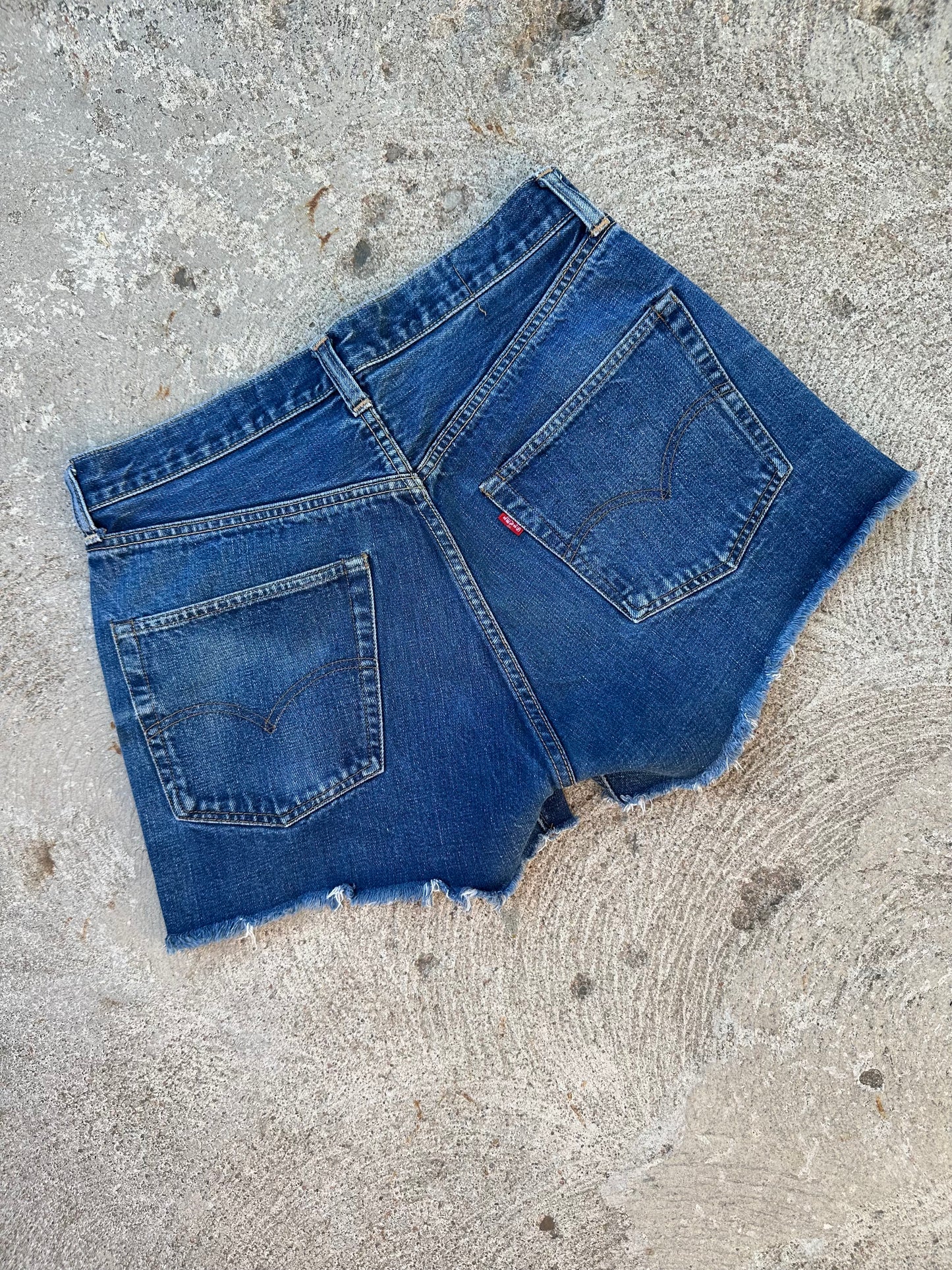60’s LEVI’S BIG E Redline Selvedge Denim Cutoff Shorts (Women’s 30/Modern 6)