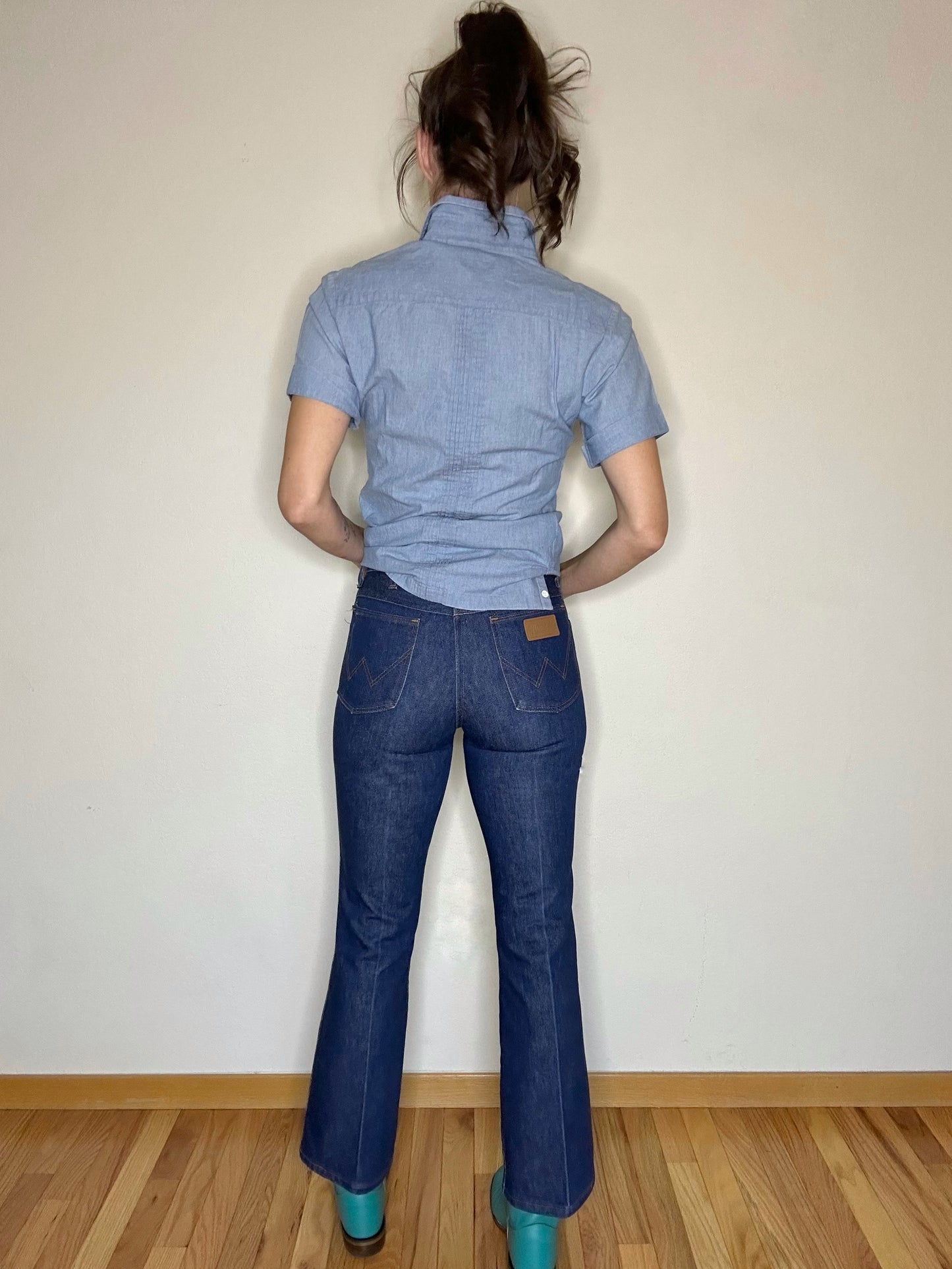 70’s Wrangler Indigo Broken Twill No Fault Denim Boot Flare Jeans (2/4)