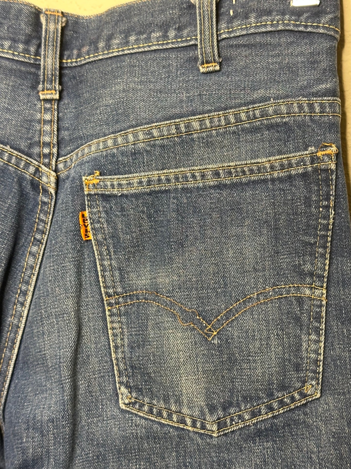 1969 *1st Edition* Levi’s 646 Orange Tab Bell Bottom Jeans #8 Yellow 2-Tone Thread (Unisex 32/ Modern 8/10)