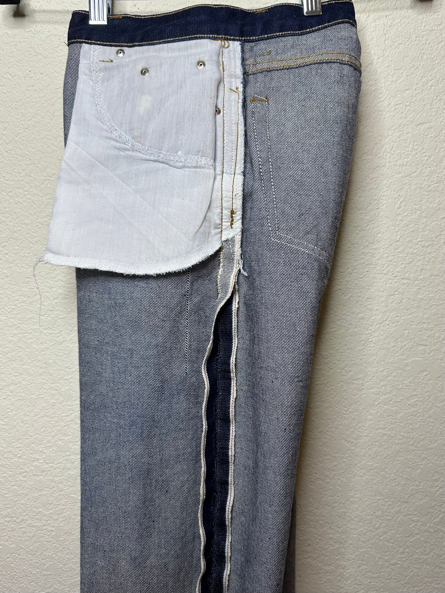 80’s Bulldog Redline Selvedge Rigid Indigo Denim Jeans USA (Men’s 28x33 / Women’s 27)