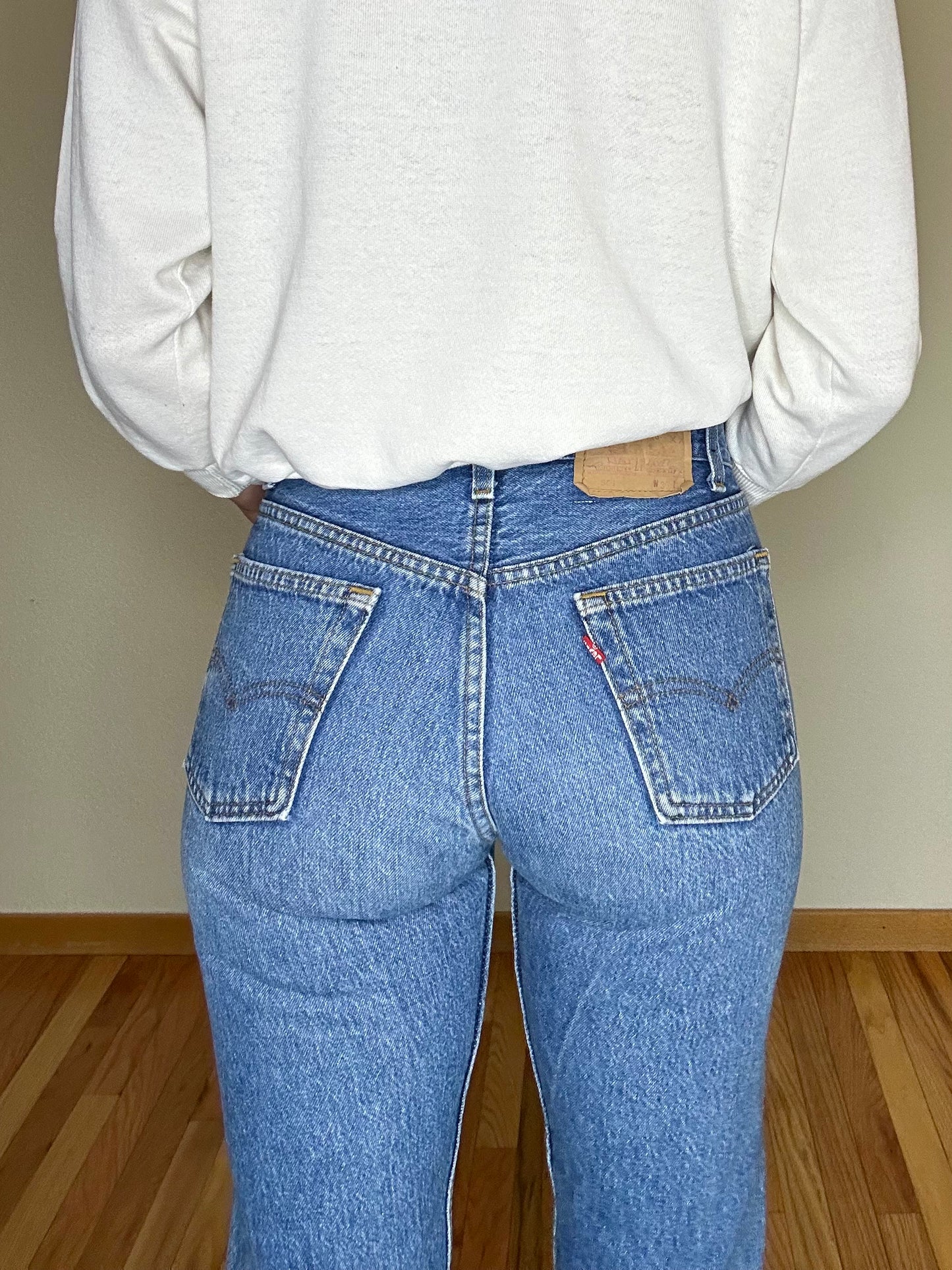 80’s Levi’s Women’s 501 Jeans (Modern 26/27