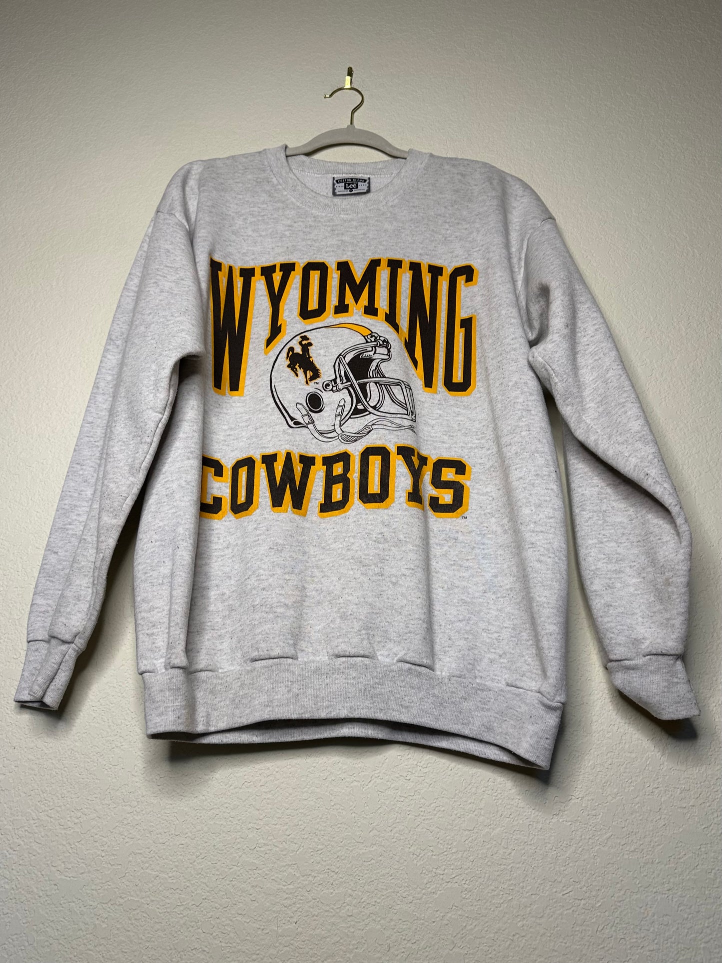 90s Wyoming Cowboys Football Crewneck Sweatshirt (Unisex L/XL) USA