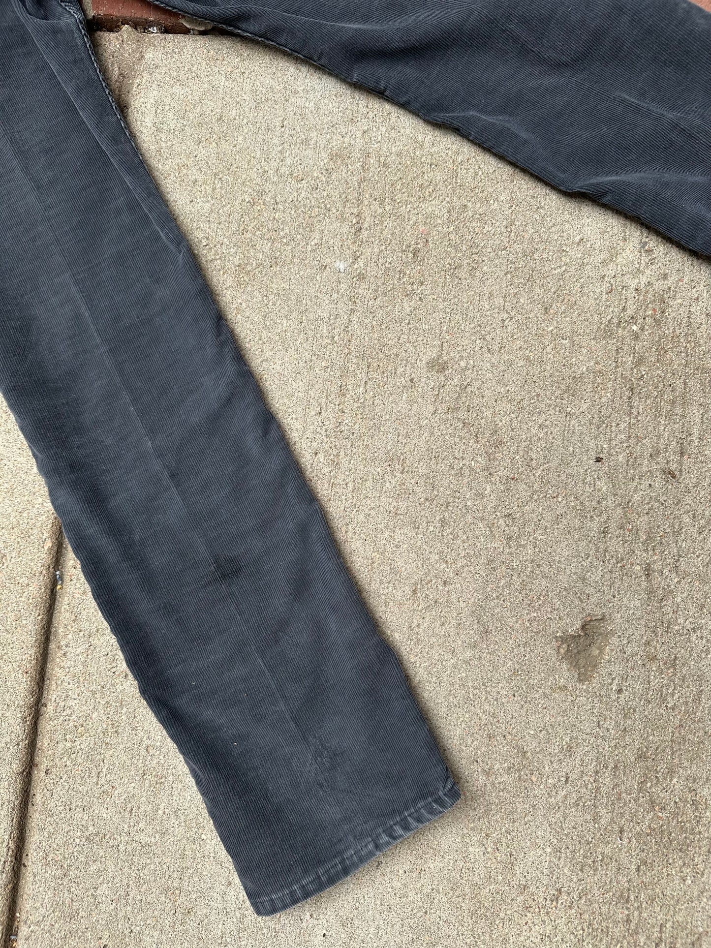 80’s Levi’s 519 “Californian” Corduroy White Tab Pants (Men’s 32/ Women’s 30)