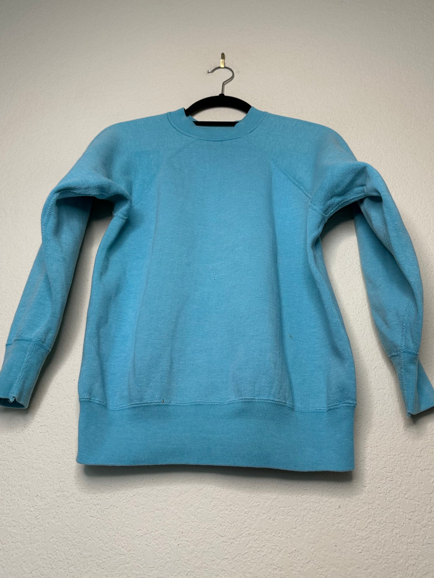 60’s Blank Turquoise Raglan Sweatshirt (Women’s XS/S)