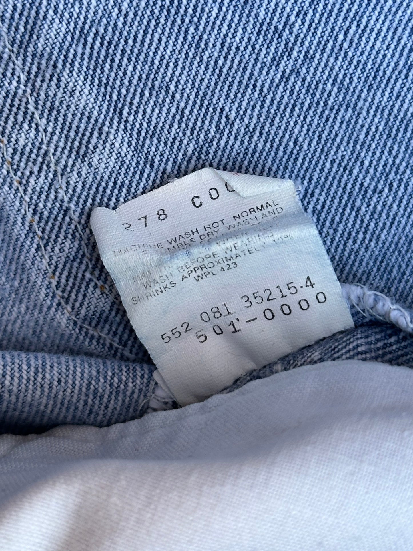 90’s Levi’s 501xx STF Sun Faded Light Denim Jeans USA (35x29/ Women’s 33)