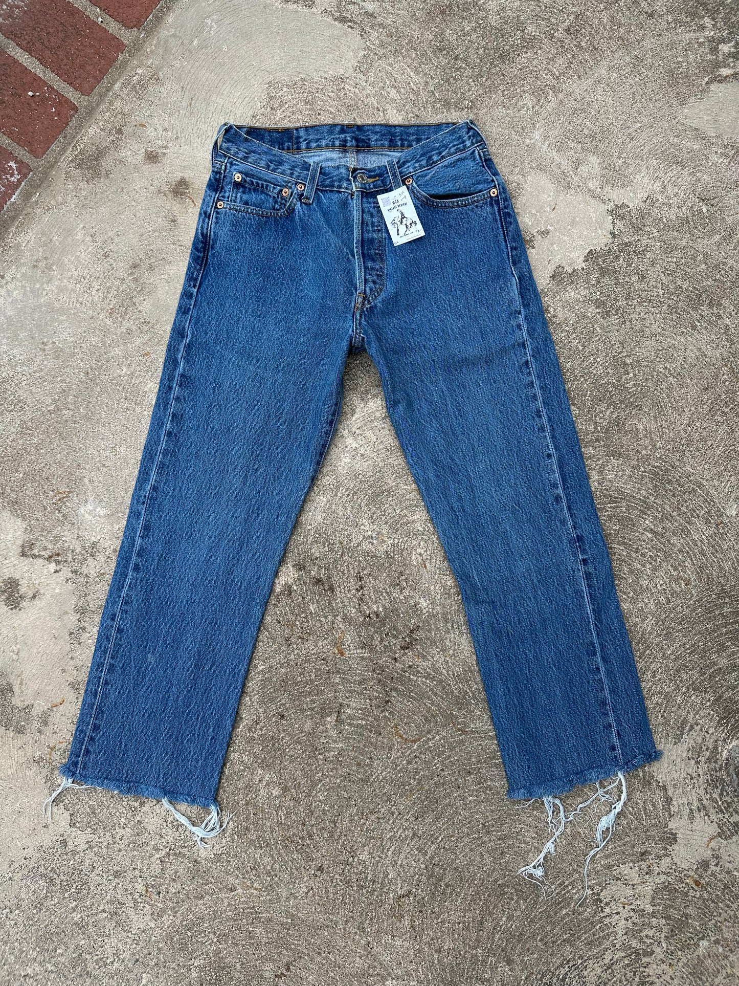 Y2K Levi’s 501 Denim Jeans USA (Men’s 28x27 / Women’s 26)