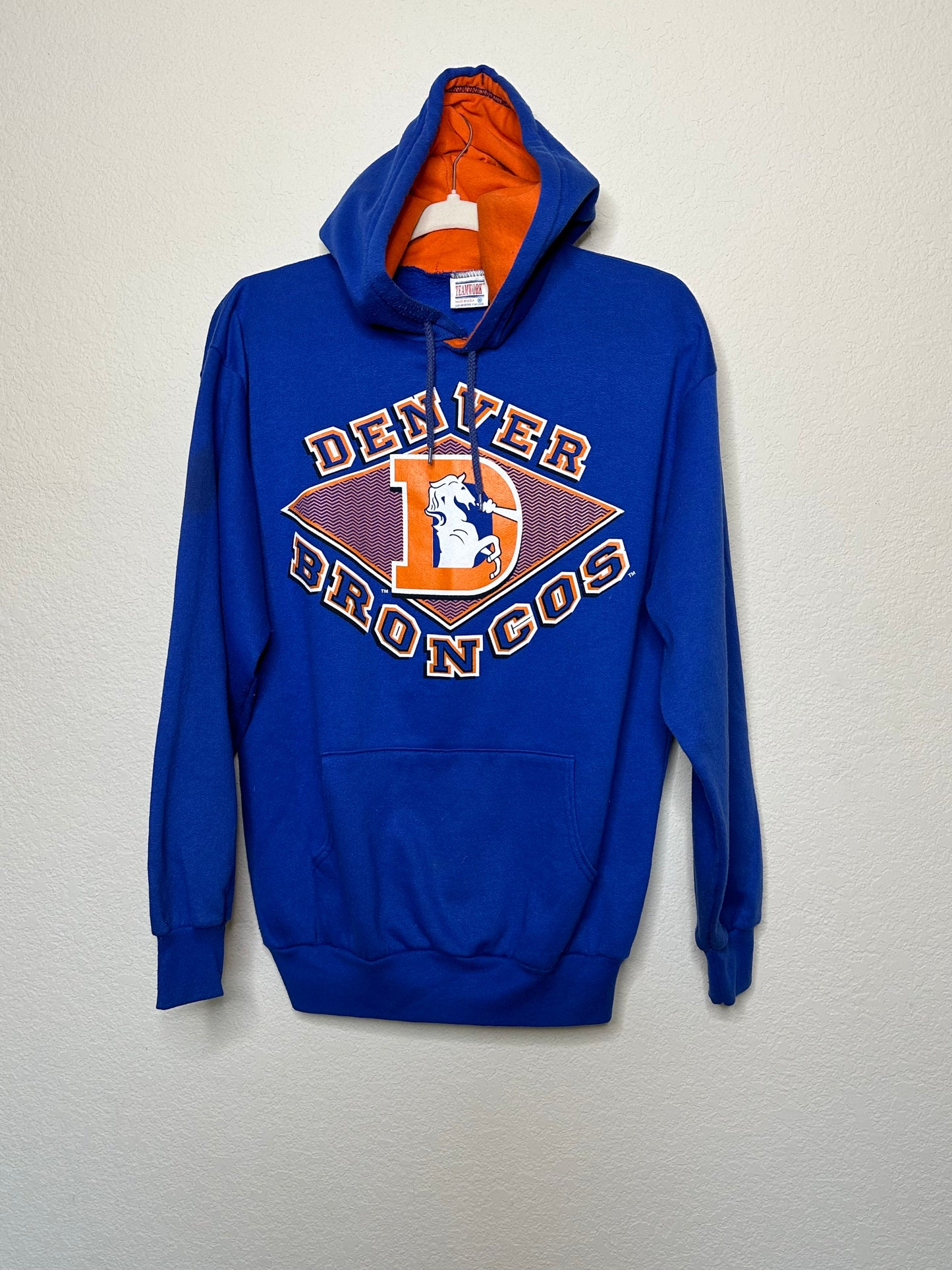 80’s Vintage 2-Tone Denver Broncos Hoodie (Unisex M)