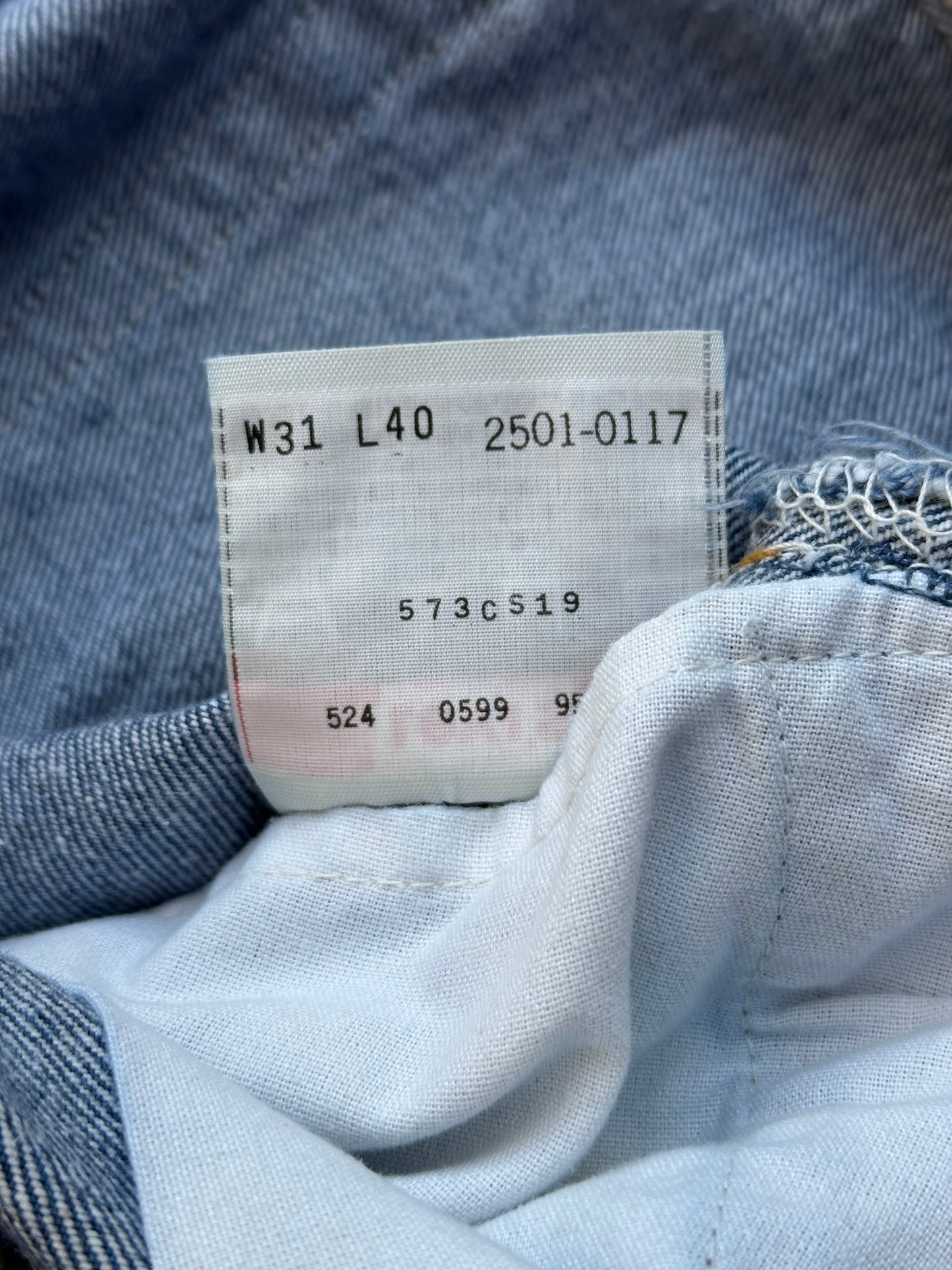 90’s Levi’s 501xx Indigo Denim Extra Long Jeans (Men’s 27x37/ Women’s 26)