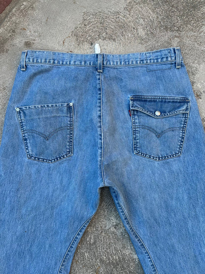 RARE Vintage Levi’s Engineered 3D Twisted Seams Anti-Fit Denim Jeans (Men’s 38x32)
