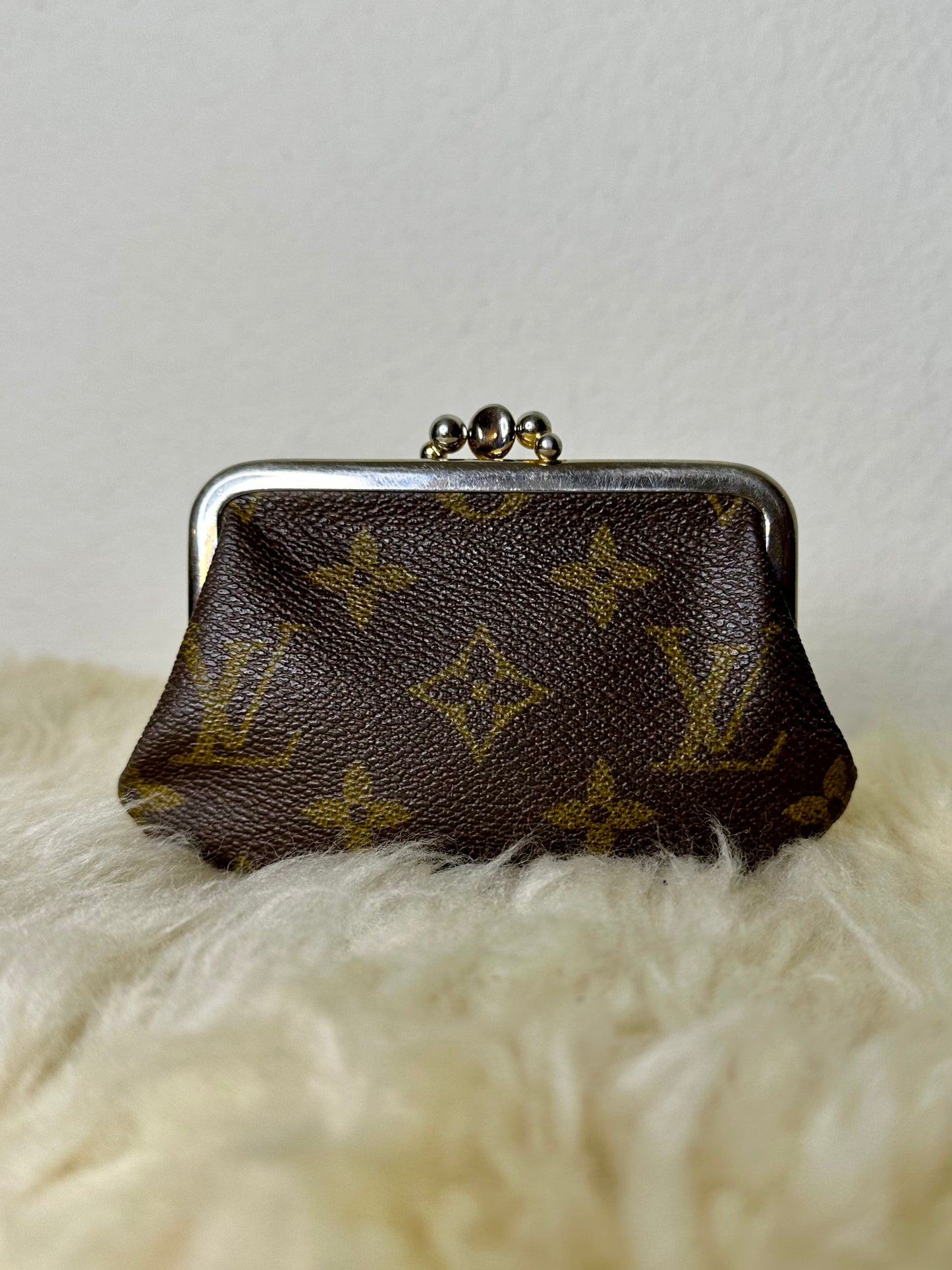 Rare 70’s Louis Vuitton Monogram Double Kiss Lock Coin Purse