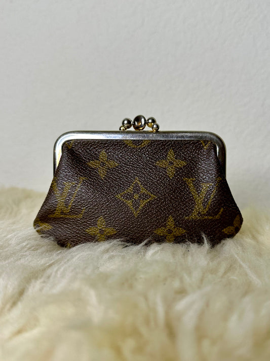 Rare 70’s Louis Vuitton Monogram Double Kiss Lock Coin Purse