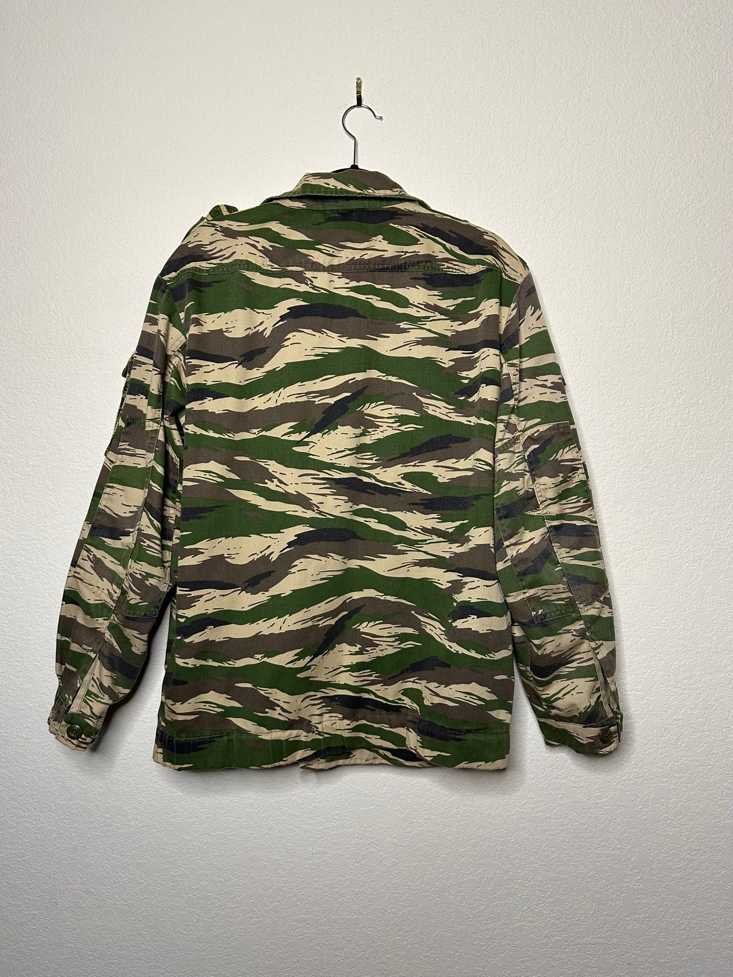 Vintage Military Tiger Stripe Camo (XL)