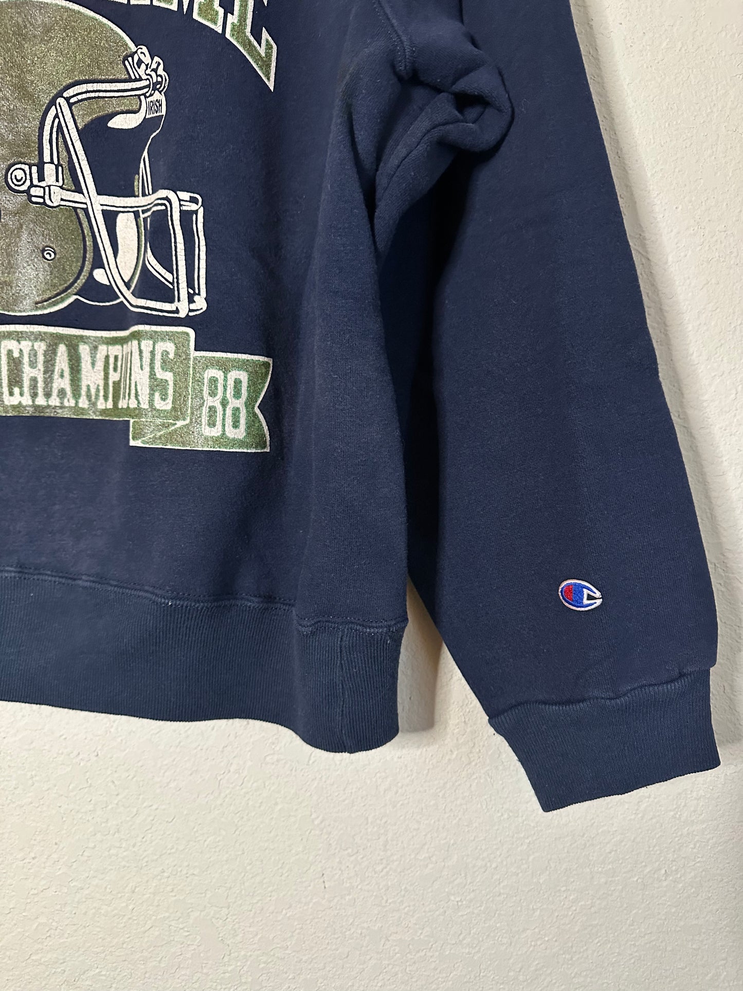 RARE 1988 Notre Dame Football 12-0 National Champions Sweatshirt (Unisex L)