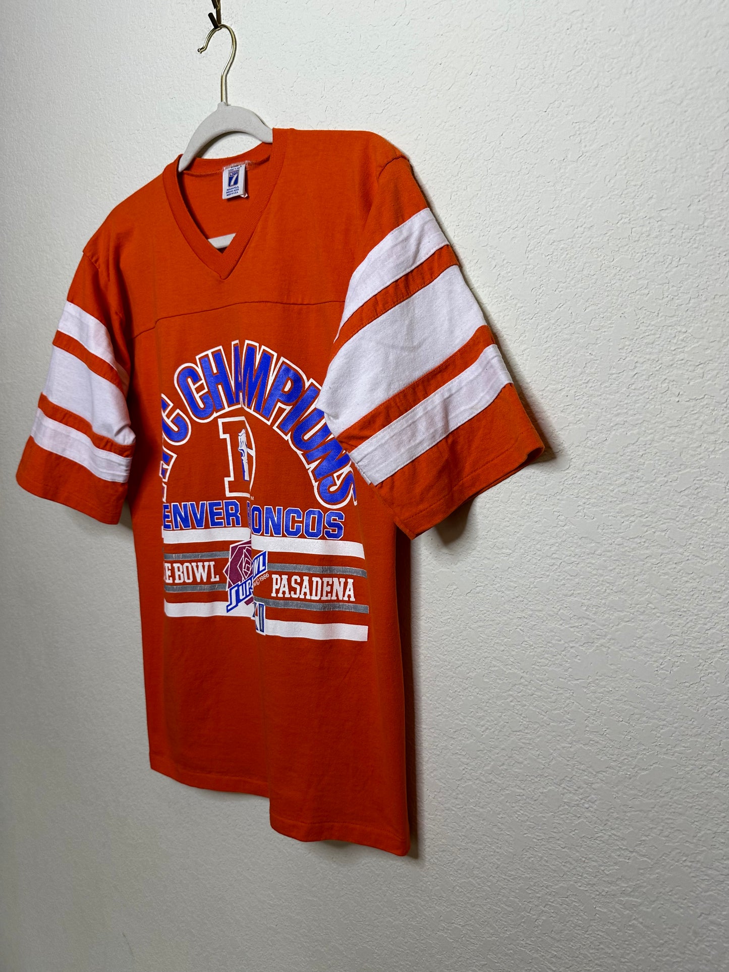 80’s Denver Broncos AFC Champions Jersey Tee (Unisex M)