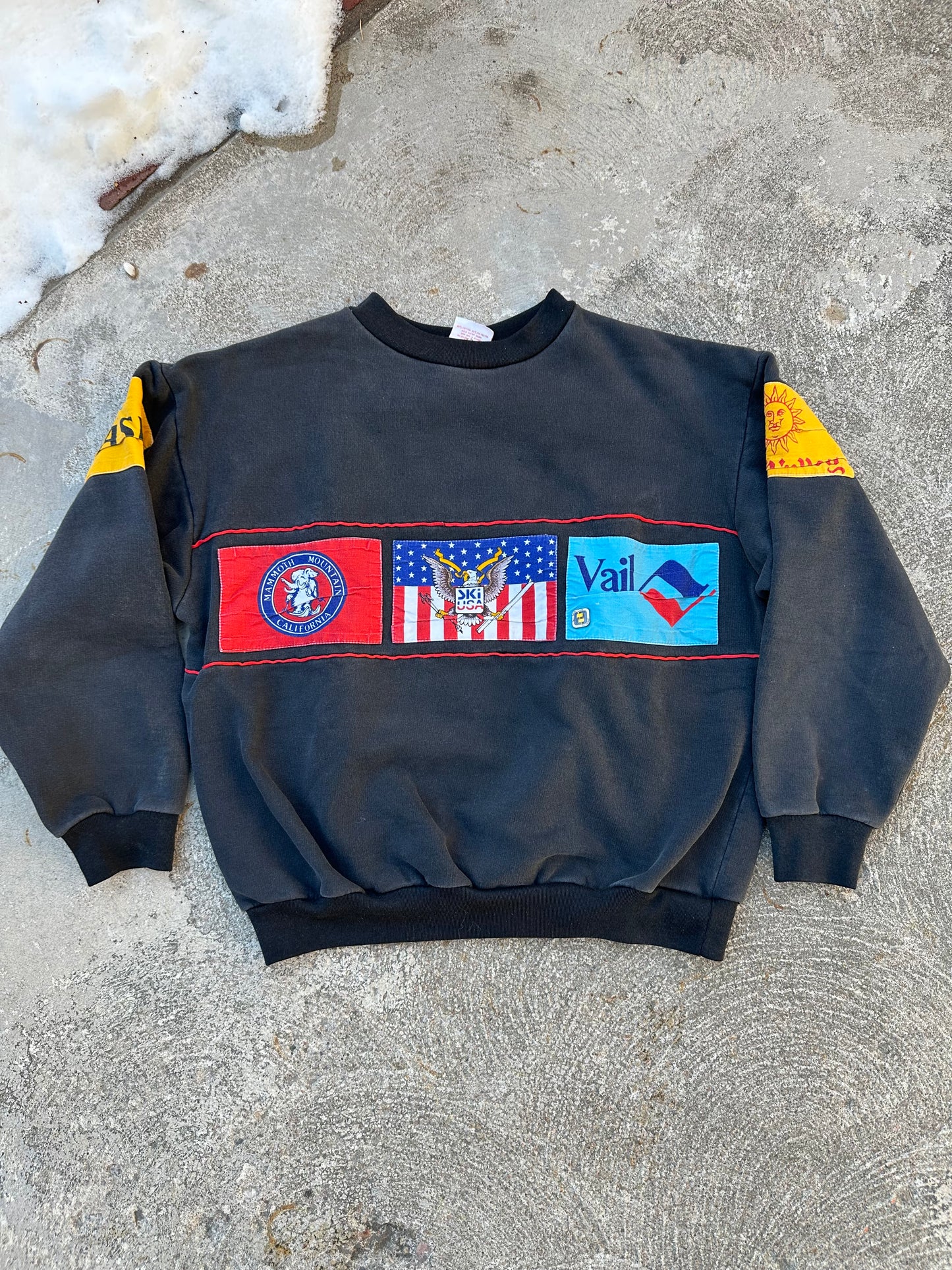 Rare 90s Heavyweight USA Ski Resort Patchwork Sweatshirt (Unisex L/XL)