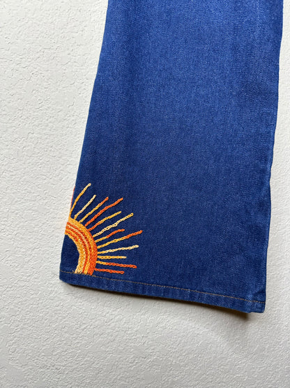 MCA Vibtage Revival: 70’s Wrangler Indigo Hand Embroidered Boot Flare Jeans (Modern 27/28)