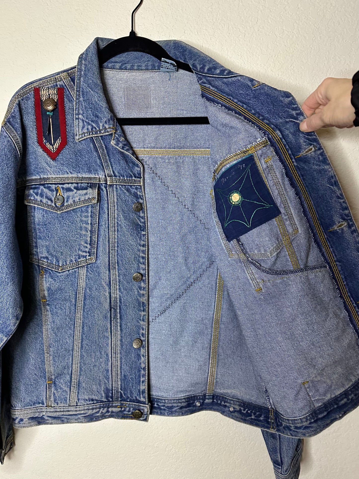 Vintage Sun Belt Patchwork Denim Trucker Jacket (Unisex L)