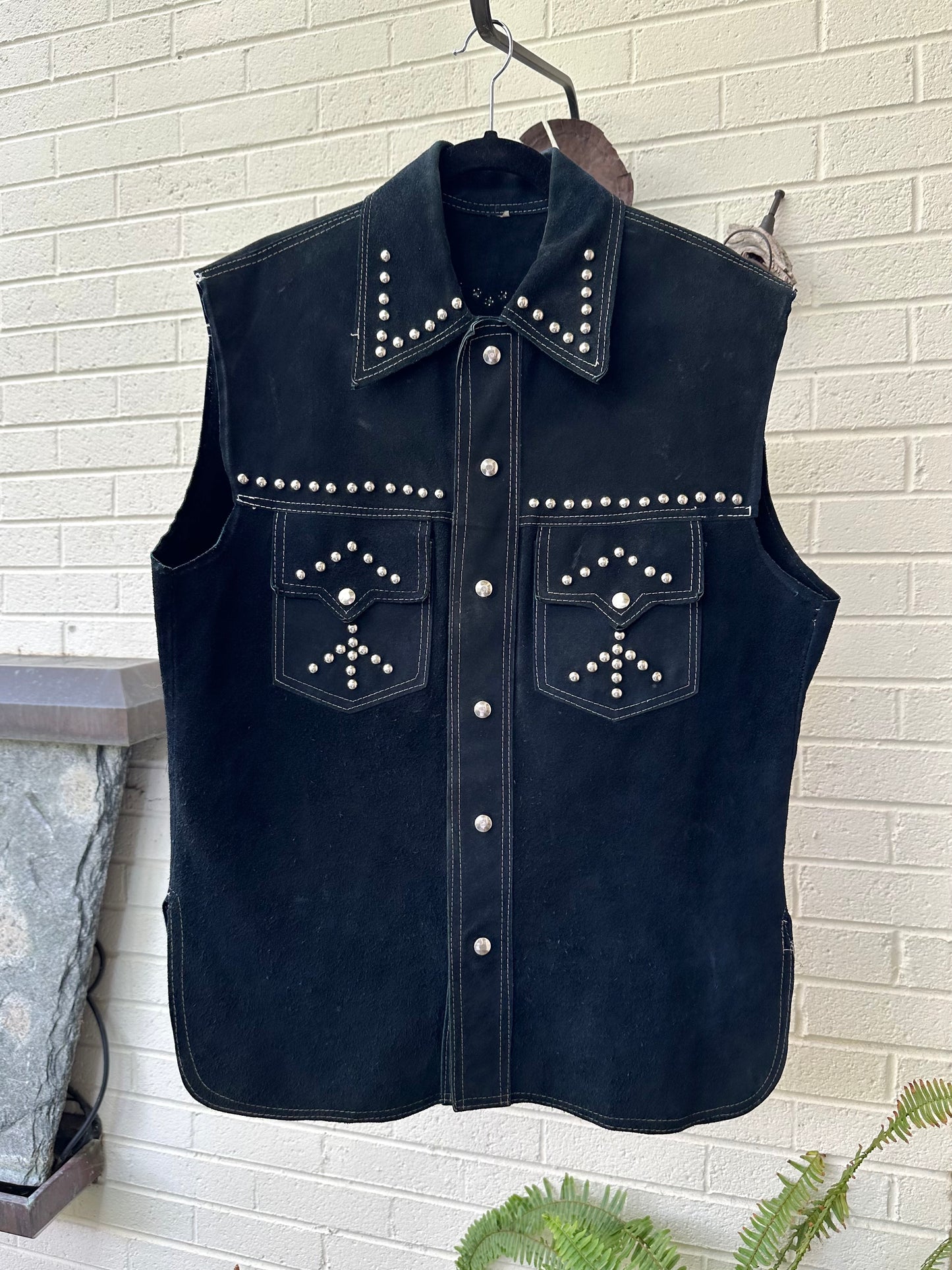 60’s Roncelli Style Studded Cowhide Suede Western Cutoff Overshirt (Men’s L)