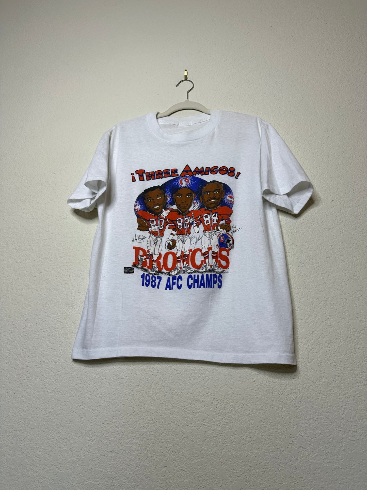 80’s Denver Broncos Big Head Three Amigos Graphic Tee USA (Unisex M)