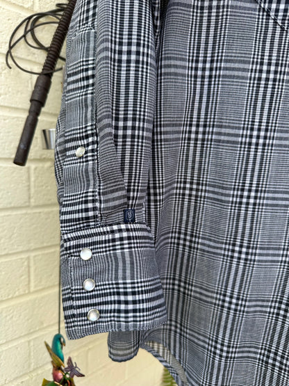 70’s Rockmount Ranchwear “Mountain Shadows” Pearl Snap Shirt (Unisex M/L)