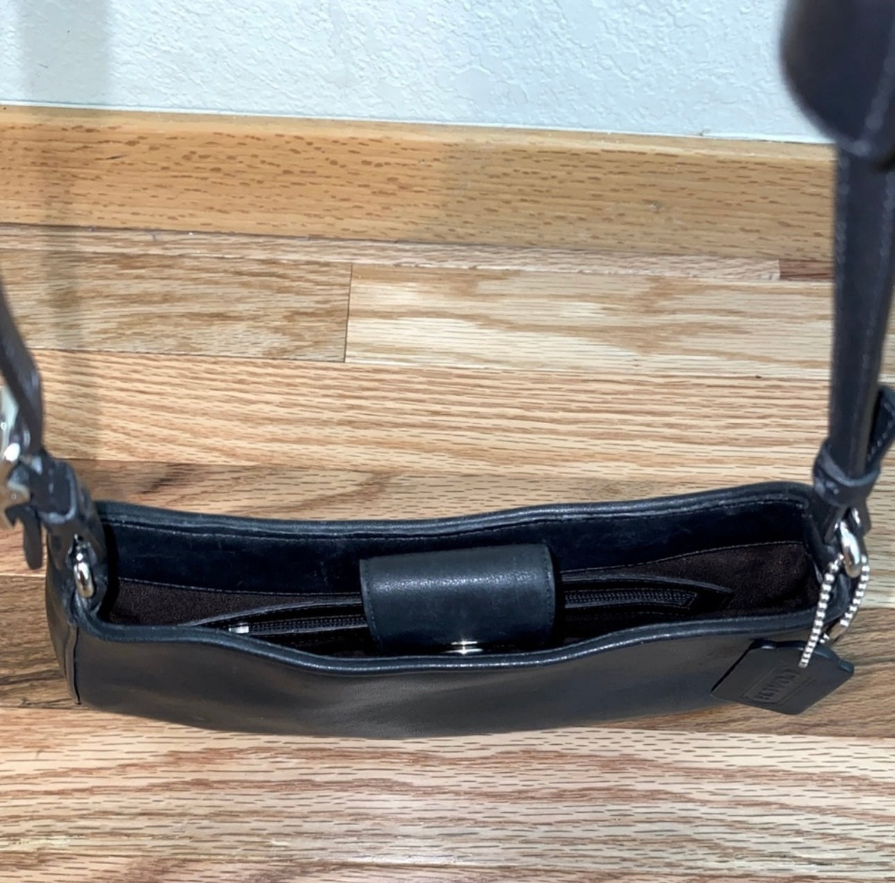 Y2K COACH Black Leather Shoulder Bag