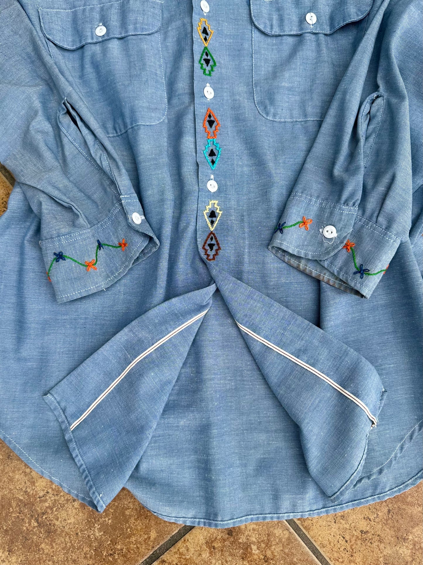 70’s Big Mac Selvedge Chambray Western Shirt w/ Hand Embroidery (Unisex XL)
