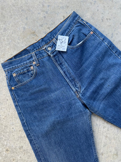 80’s Levi’s 501xx STF Raw Denim Jeans USA (Men’s 31x30 / Women’s 29)