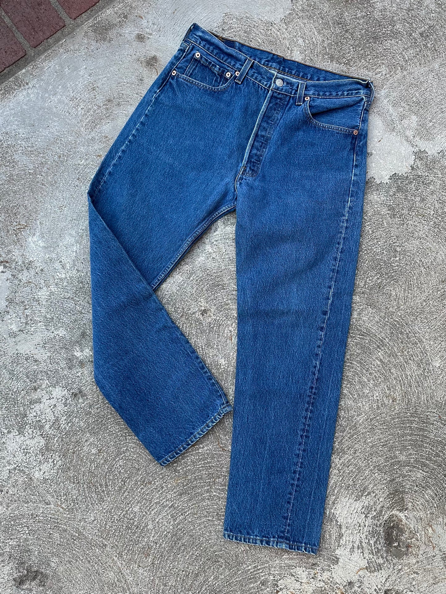 90’s Levi’s 501xx STF Denim Jeans USA (Men’s 32x30 / Women’s 30)