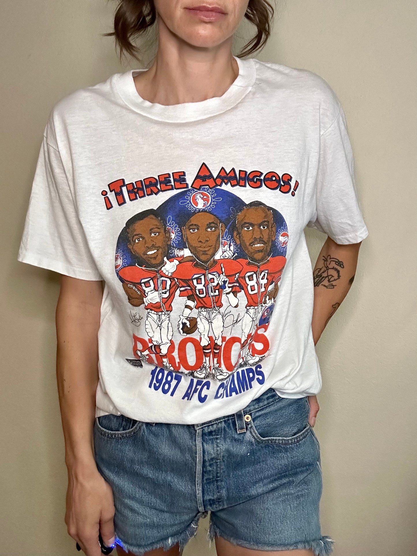 80’s Denver Broncos Big Head Three Amigos Graphic Tee USA (Unisex M)