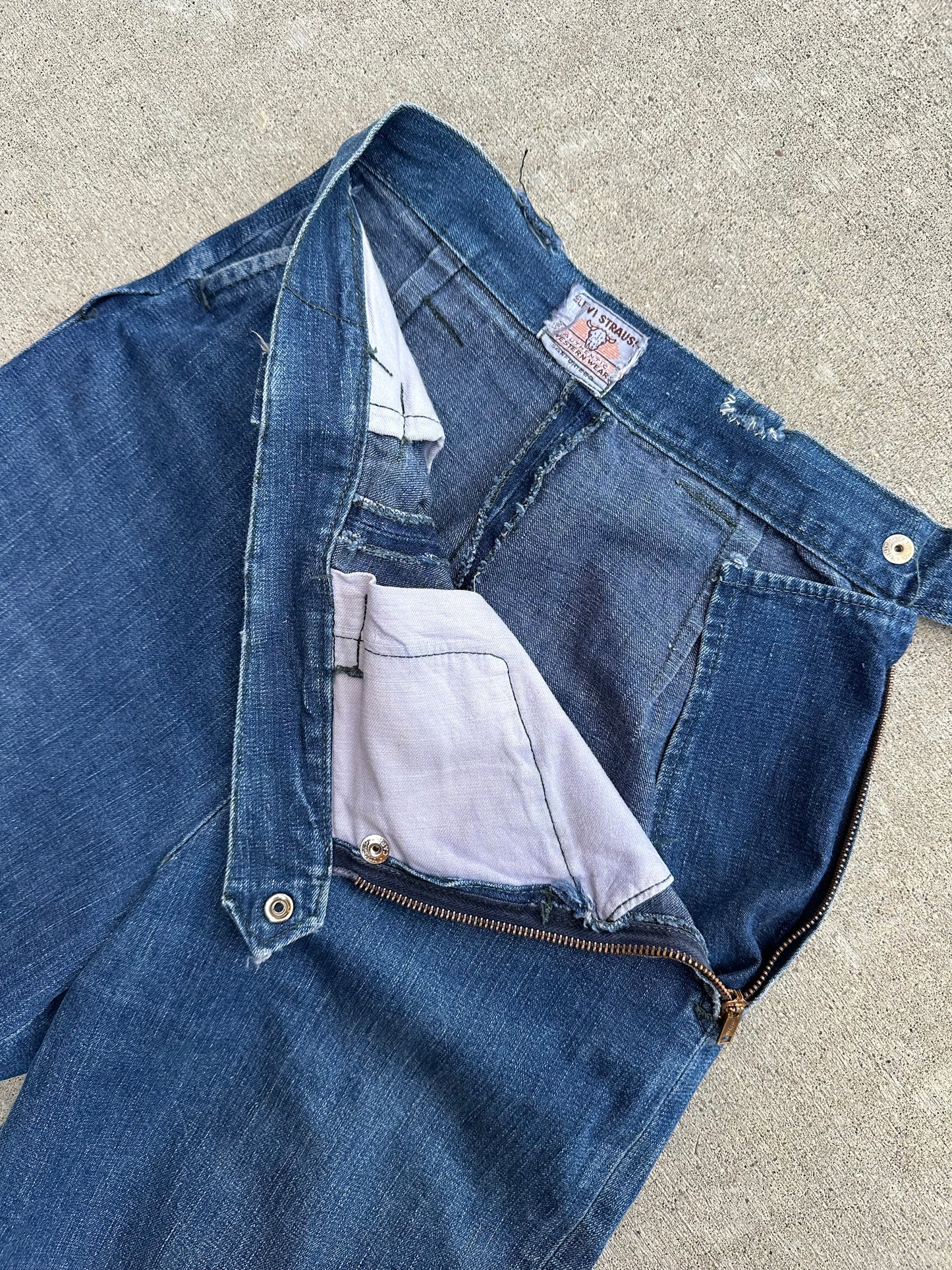Rare 50’s LEVI’S Big E Western Side Zip Shorthorn Denim Pants (Women’s 24/25)