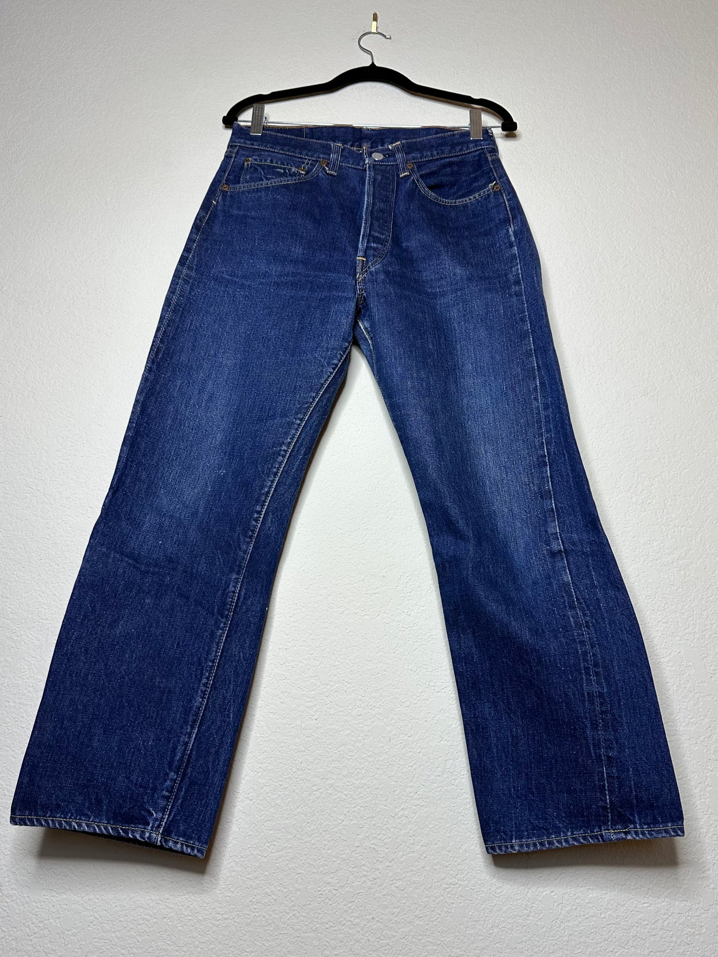 60’s Vintage LEVI’S 501 “BIG E” Selvedge Jeans Button #6 USA - Rare A+ Condition (Men’s 30 / Women’s 28)