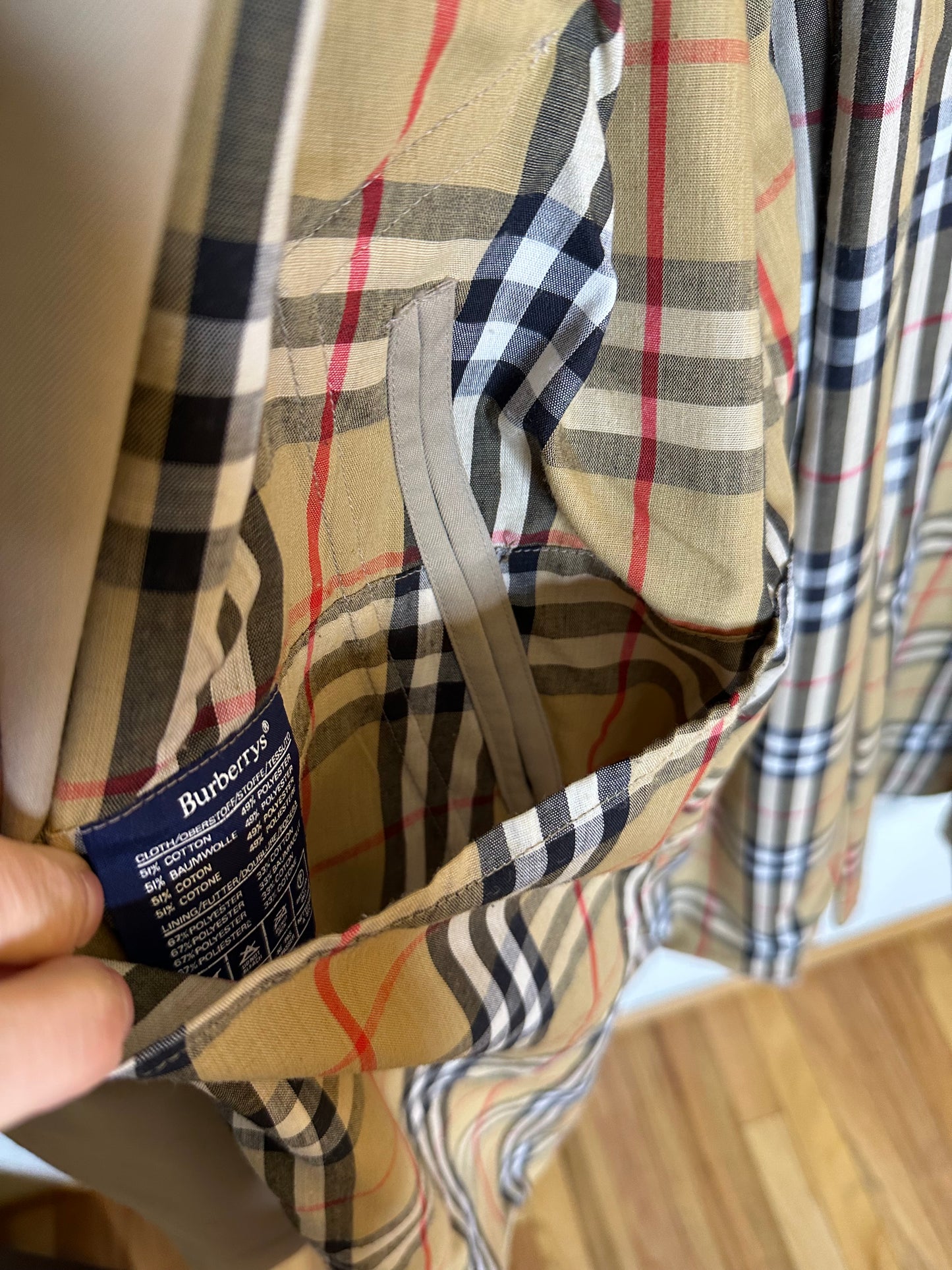 80’s Burberry Nova Check Lined Trench Coat w/ Zip-Out Liner (Men’s 42)