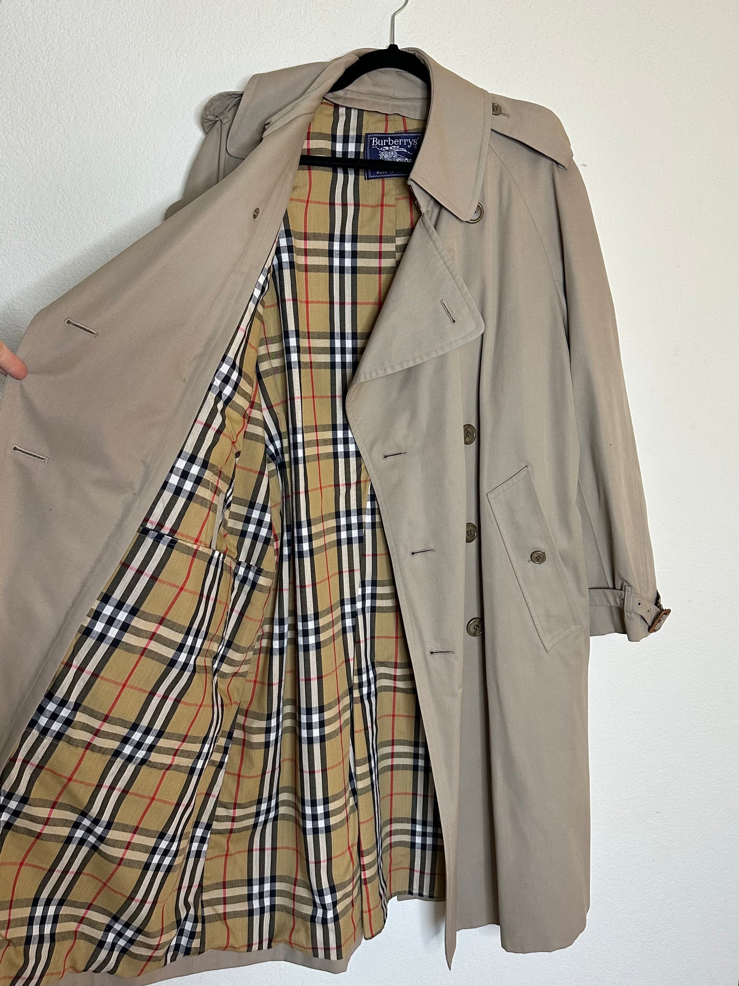 80’s Burberry Nova Check Lined Trench Coat w/ Zip-Out Liner (Men’s 42)