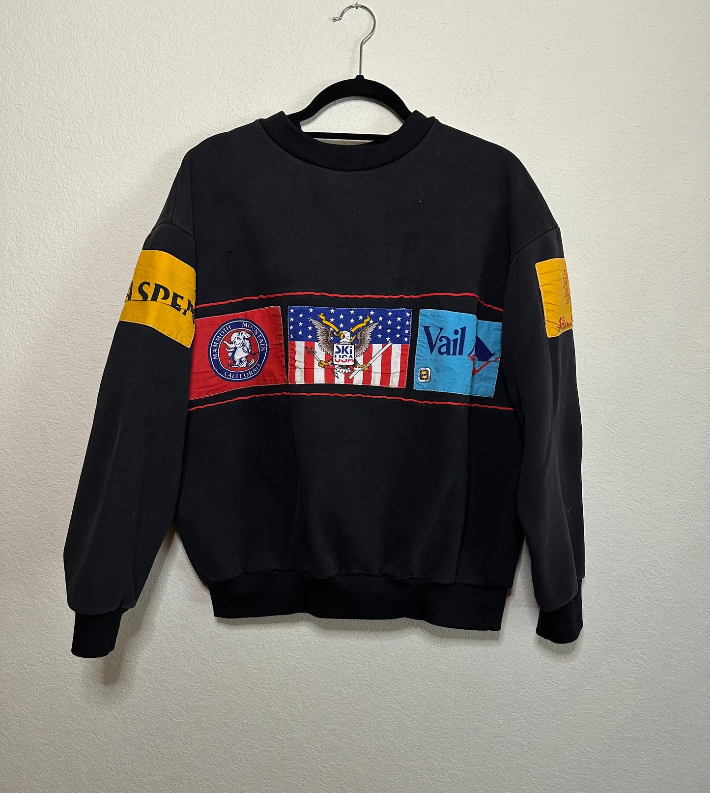 Rare 90s Heavyweight USA Ski Resort Patchwork Sweatshirt (Unisex L/XL)