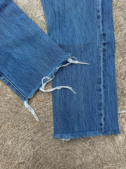 Y2K Levi’s 501 Denim Jeans USA (Men’s 28x27 / Women’s 26)