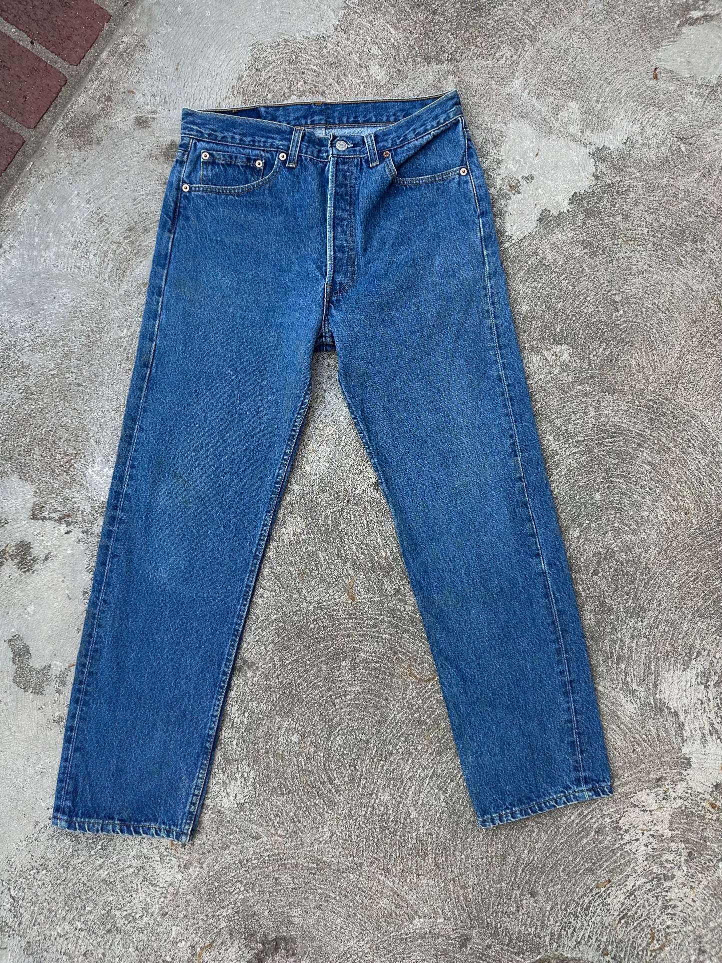 90’s Levi’s 501 Denim Jeans USA (Men’s 31x29 / Women’s 29)