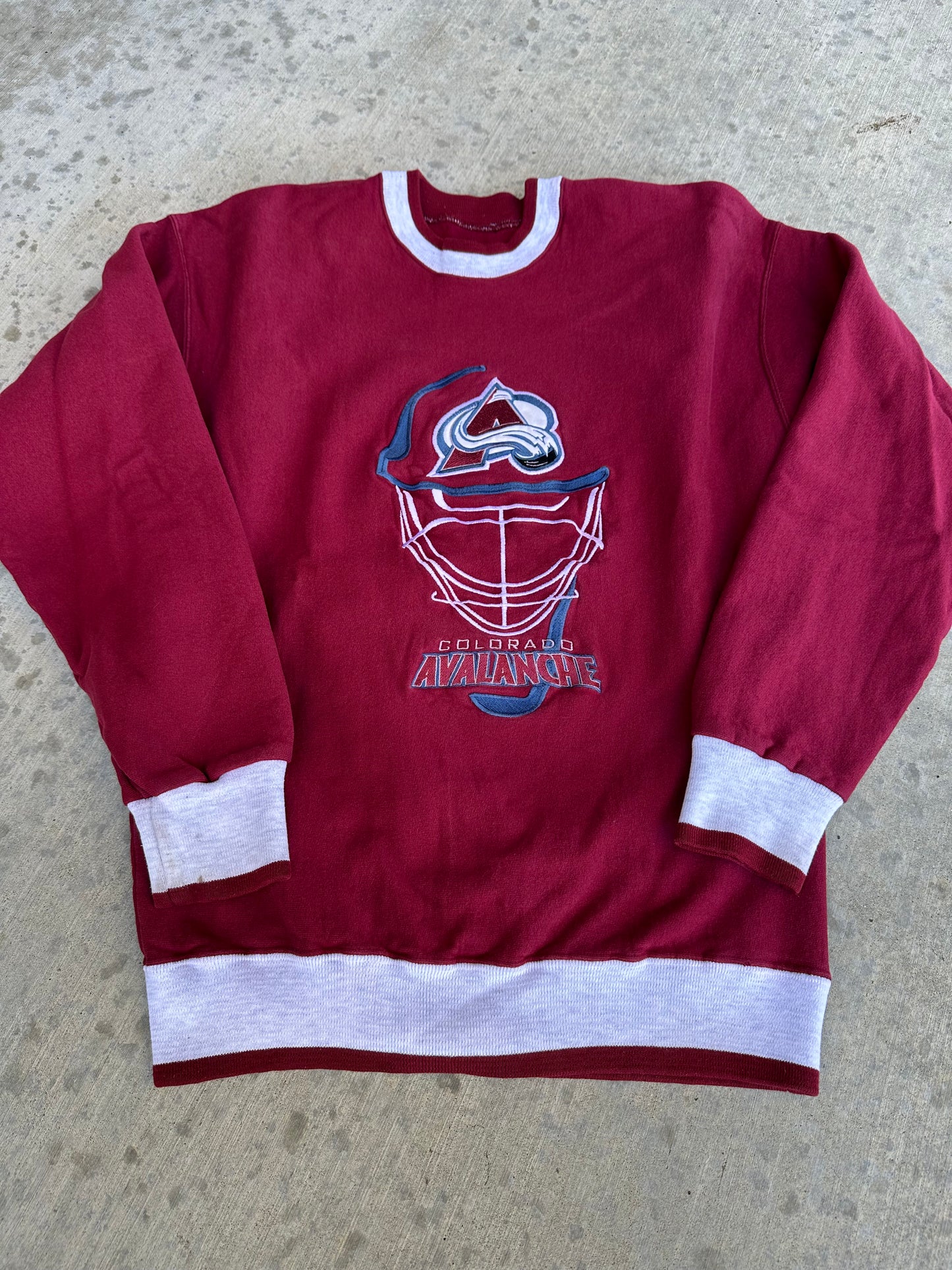 90’s Colorado Avalanche Embroidered Crewneck Sweatshirt (Unisex L))