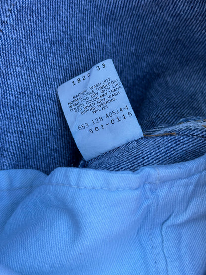 80’s Levi’s 501 Denim Jeans USA (Men’s 30x33 / Women’s 28)