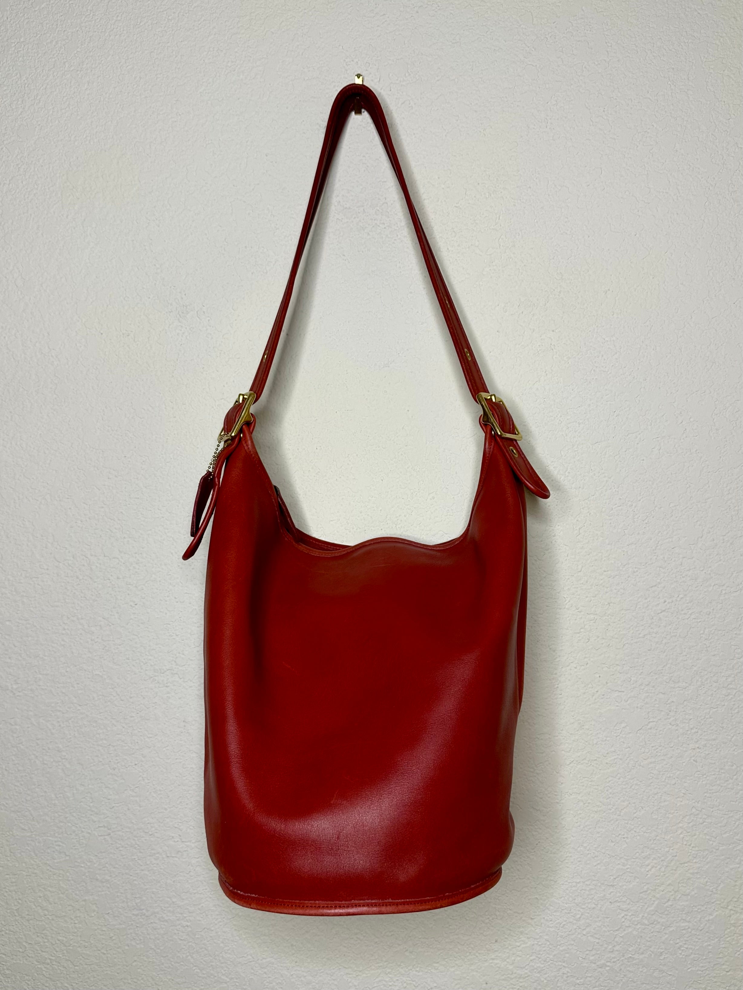 90's Coach Leather XL Duffle Sac Feed Bag USA – MCA VINTAGE REVIVAL