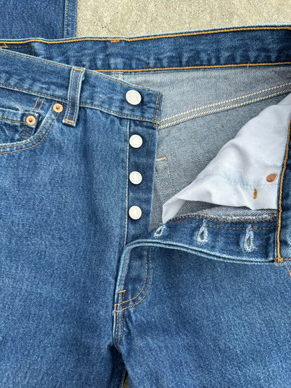 90’s Levi’s 501xx STF Denim Jeans USA (Men’s 29x30 / Women’s 27)