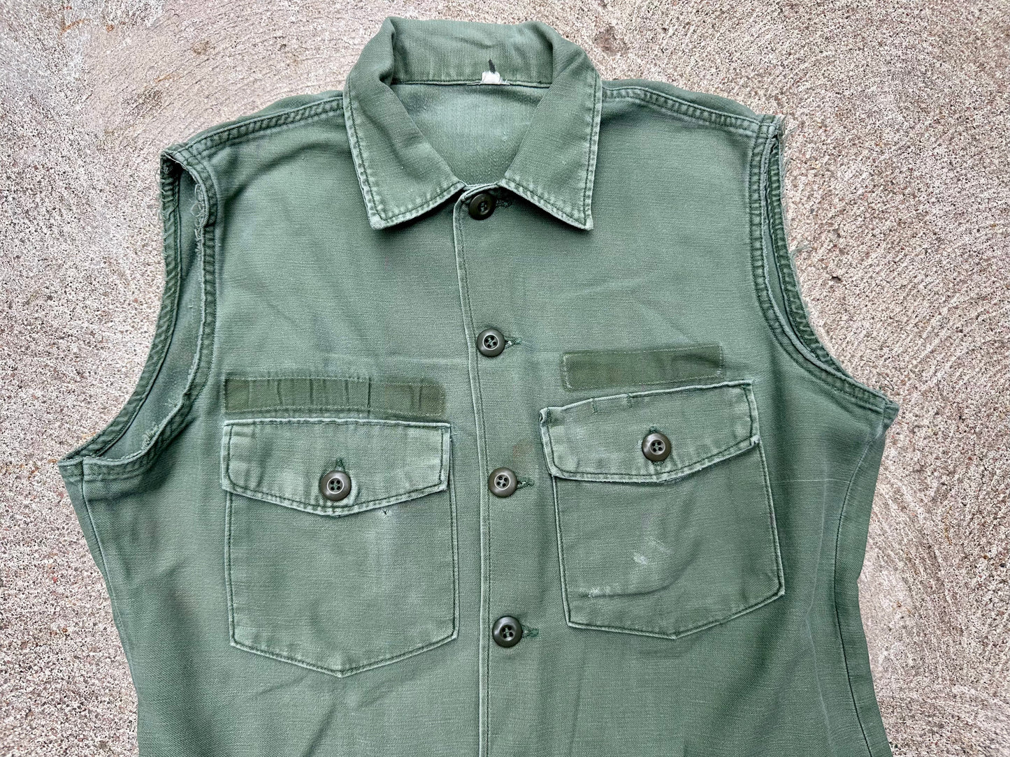 60’s US Army Military OG-107 Cotton Sateen Cutoff Sleeveless Utility Shirt Type 3 (Unisex M)