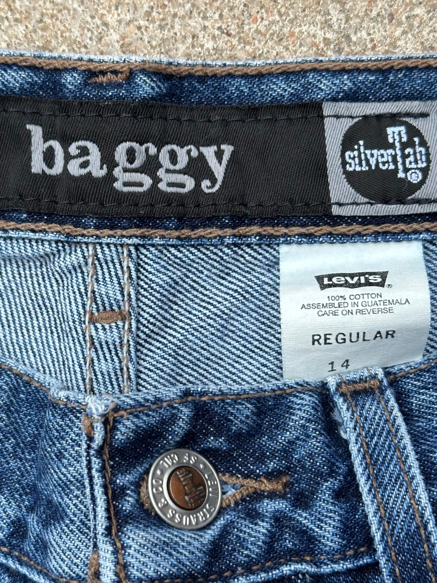 90’s Levi’s Silver Tab 351 Baggy Crop Women Jeans (27x27)