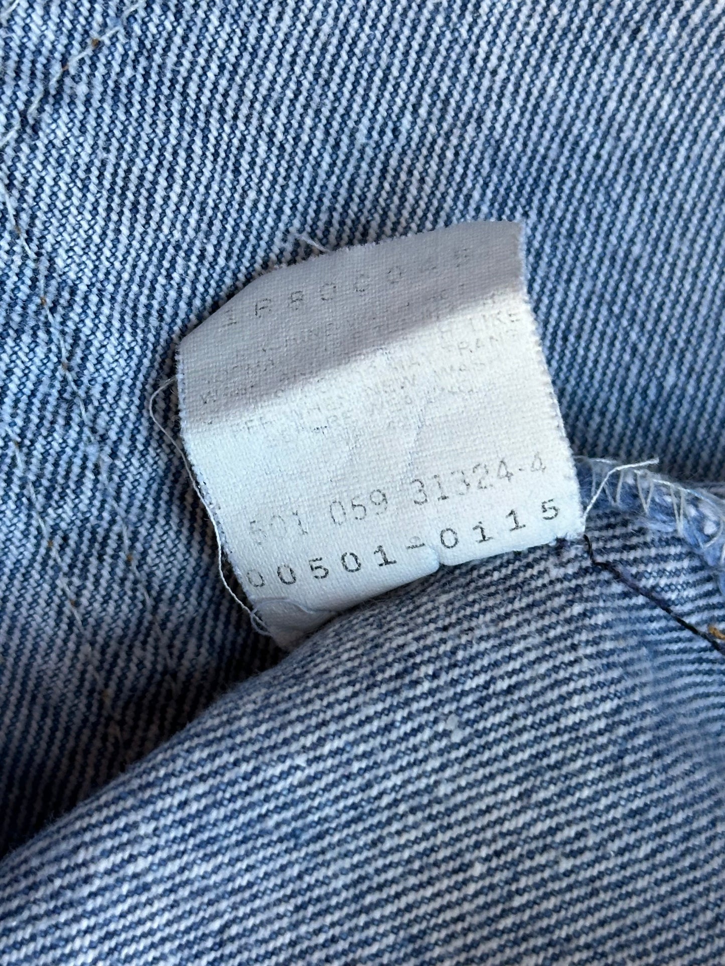 80’s Women’s Levi’s 501xx STF Raw Denim Jeans USA (34x31/ Women’s 32)