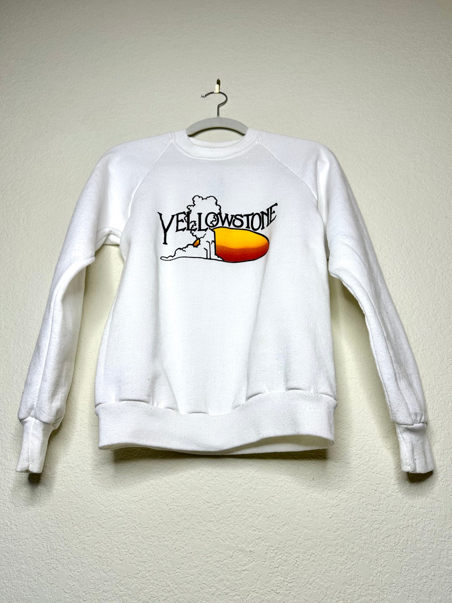 80’s Yellowstone National Park Raglan Sweatshirt (Women’s XS/S)