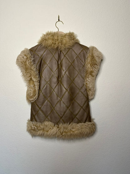 RARE 80’s Christian DIOR Boutique Fourrure Quilted Leather Shearling Toggle Vest (S/M)