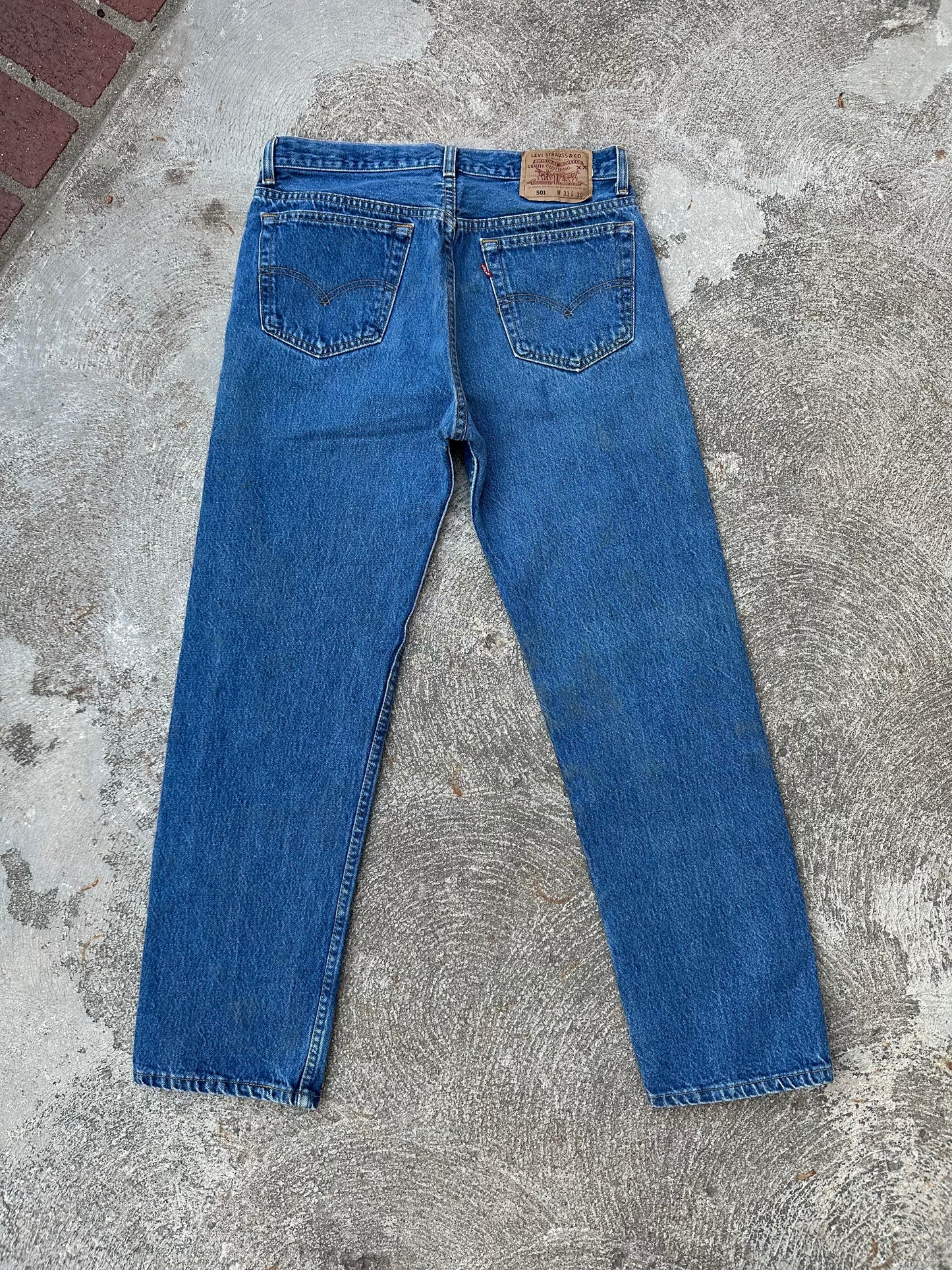 90’s Levi’s 501 Denim Jeans USA (Men’s 31x29 / Women’s 29)