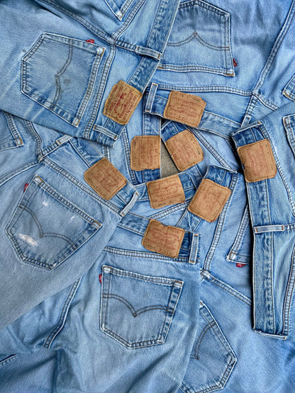 90’s Levi’s 501xx Distressed Jeans (Men’s 32/ Women’s 30)