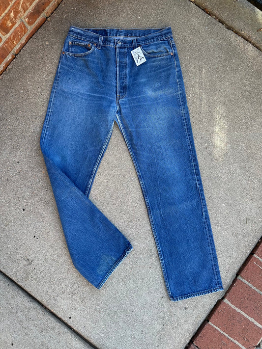 80’s Levi’s 501xx Denim Jeans USA (Men’s 34x32 / Women’s 32)
