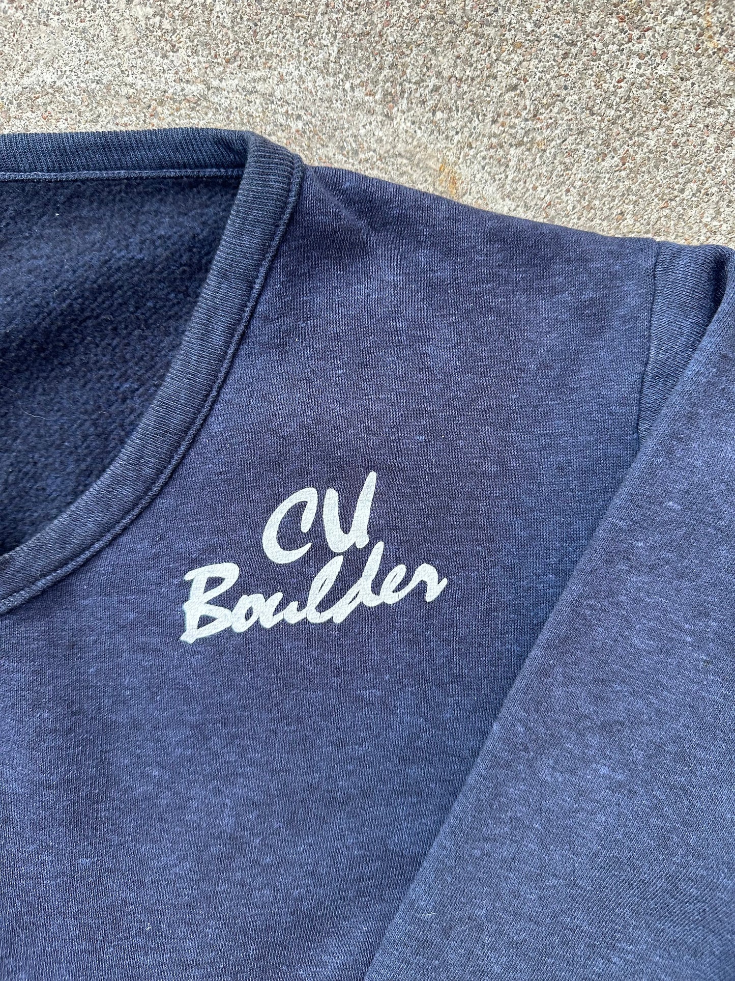 1981 CU Buffs V-Neck Sweatshirt (Unisex M)