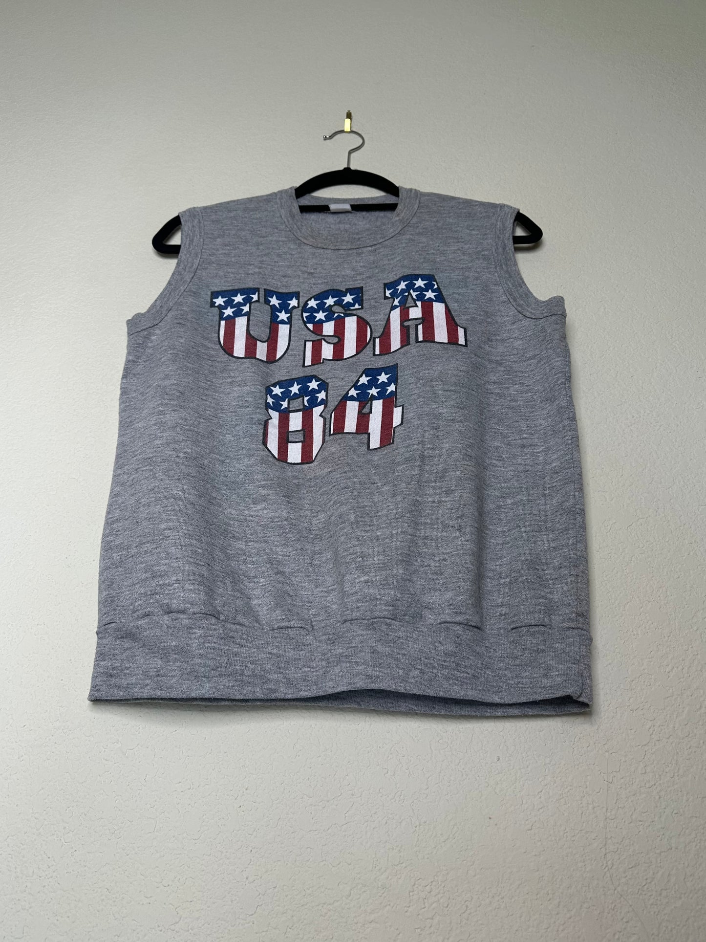 ‘84 Team USA LA Summer Olympics Sleeveless Crewneck Sweatshirt (Unisex M)